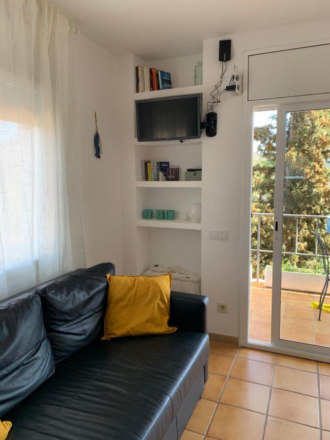 Apartamento Muy Tranquilo Con Piscina Apartment Tossa de Mar Ngoại thất bức ảnh